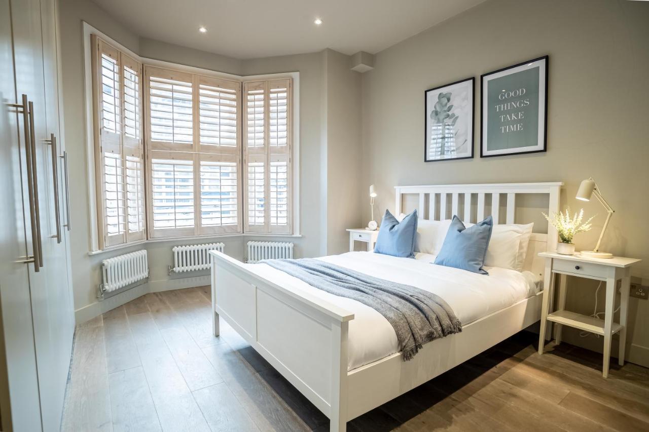 Modern Two Bedroom Apartment In Fulham By Sojo Stay London Exterior photo